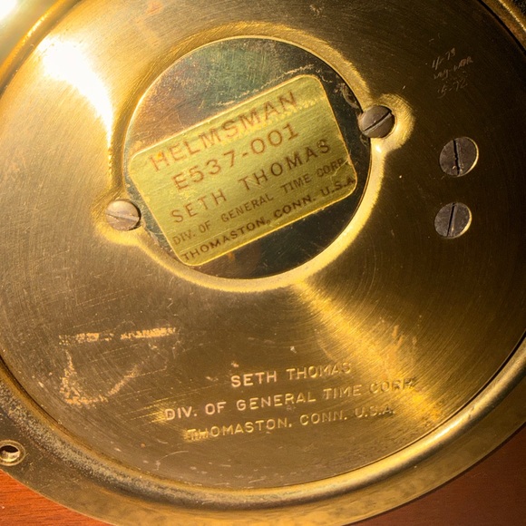 SETH THOMAS AMERICAN BRASS 'HELMSMAN' SHIP'S WHEEL CLOCK AND BAROMETER, CLOCK CO - Picture 4 of 4
